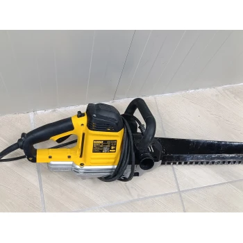Ferastrau DeWalt DWE397-QS