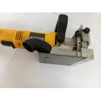 Frezer Dewalt DW682K