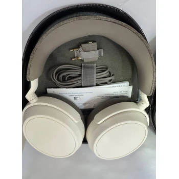 Casti Sennheiser Momentum 4