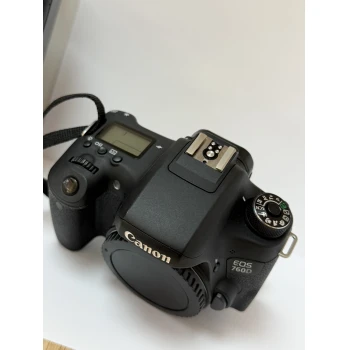 Aparat foto Canon EOS 760D