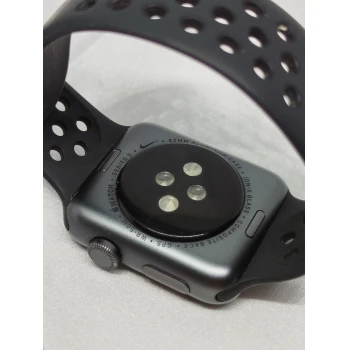 Apple Watch Series 3 (42mm)
