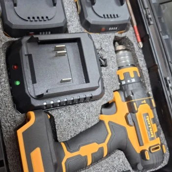 Masina de insurubat pe acumulator Rotor RDB21