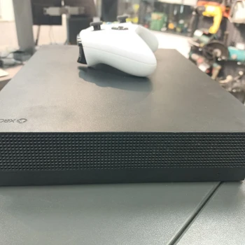 Microsoft Xbox One X 1Tb