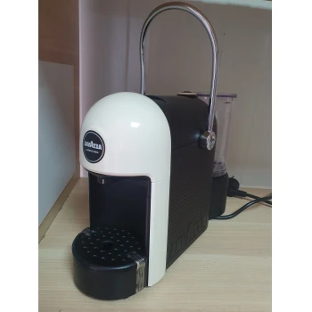Aparat de cafea Lavazza LM Jolie