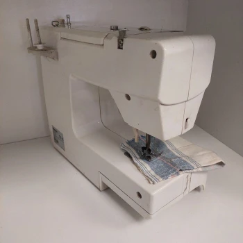 Masina de cusut electrica Minerva M10B