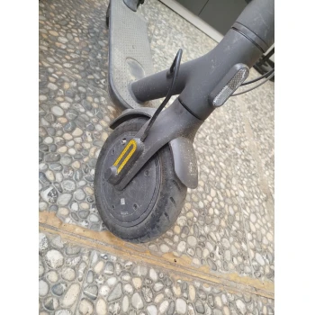 Trotinetă Xiaomi Mai Scooter Esential