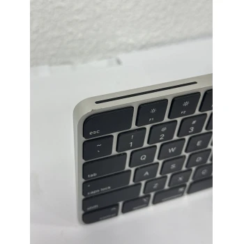 Apple Magic Keyboard A2520