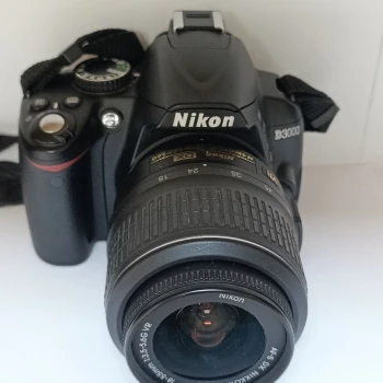 Aparat foto Nikon D3000 Black