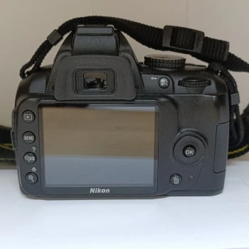 Aparat foto Nikon D3000 Black