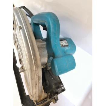 Ferastrau circular Makita 5704R