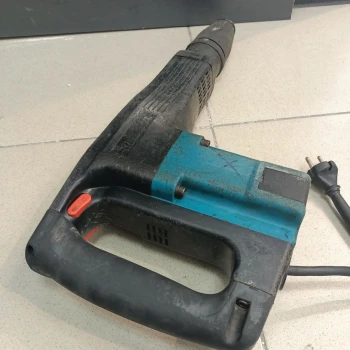 Ciocan demolator Makita HM1100C