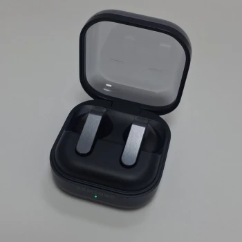 Casti Samsung Galaxy Buds 4