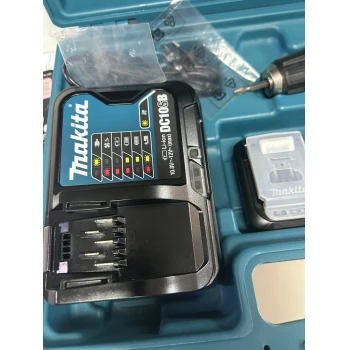 Masina de gaurit si insurubat Makita HP333D