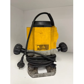 Mașină de Frezat Verticala Dewalt