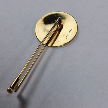 brosa din aur proba 750* 5.7 gr
