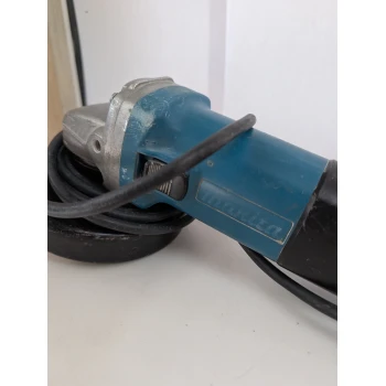Makita 9558HN