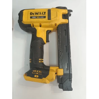 Capsator cu acumulator DeWalt DCN701