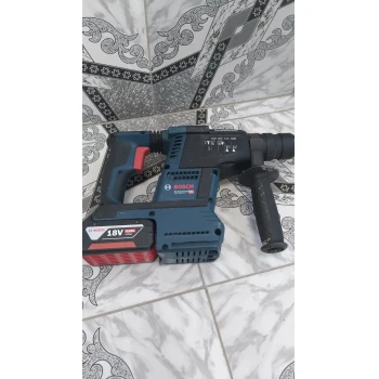 Ciocan Rotopercutor Bosch Robert 70538
