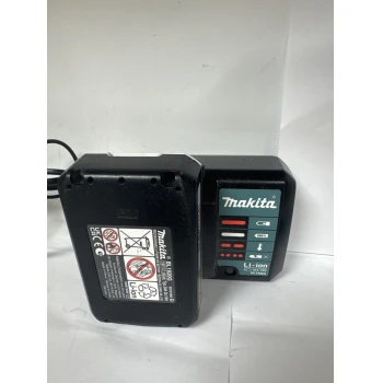 Mașină de găurit/șurubelniță cu impact Makita HP488DWE