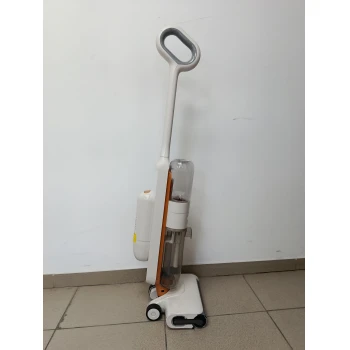 Aspirator vertical cu spalare TINECO