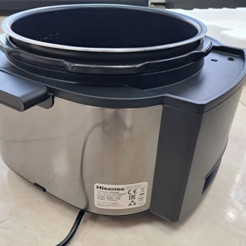 Multicooker Hisense HMC6SBK