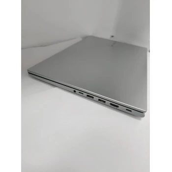 Asus VivoBook 15