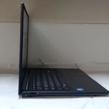 Asus VivoBook 15X  4/256 GB Black