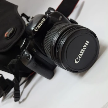 Aparat foto Canon DS126181