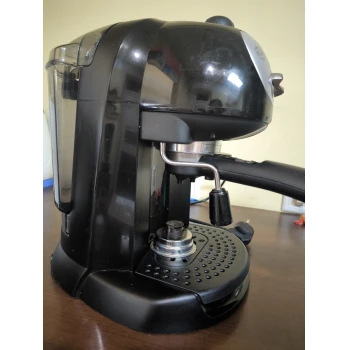Aparat de cafea Delonghi