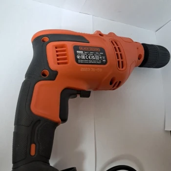 Bormasina Black+Decker BEH200