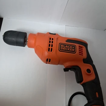 Bormasina Black+Decker BEH200