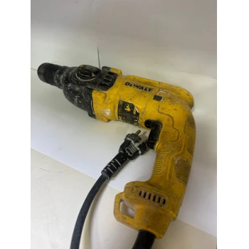 DeWalt D25033