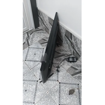TV Samsung UE32J4000AK