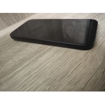 Telefon Apple iPhone 15 6/128 GB Black