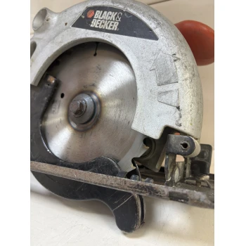 Fierastrau circular Black&decker CD601