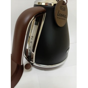 Fierbător electric De'Longhi