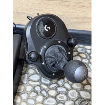 Volan și pedale Logitech G923SE