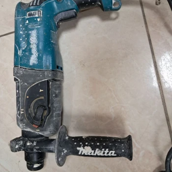 Makita HR2470