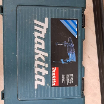 Makita HR2470