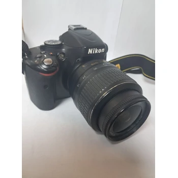 Aparat foto Nikon D5100