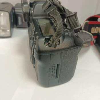 Canon DS126201