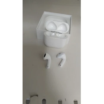 Apple AirPods 4