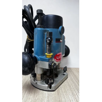 Mașină de Frezat Verticala Makita RP1110C
