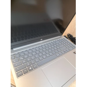 Laptop HP 15-fc0xxx