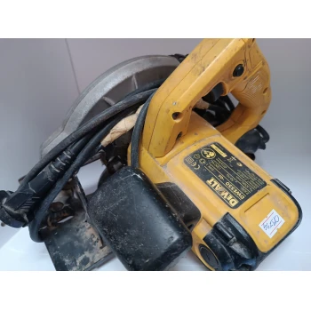 Fierastrau circular DeWalt DWE550