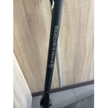 Trotineta E-way E-6075FRS
