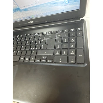 Laptop Acer NC-E1-527-54204G