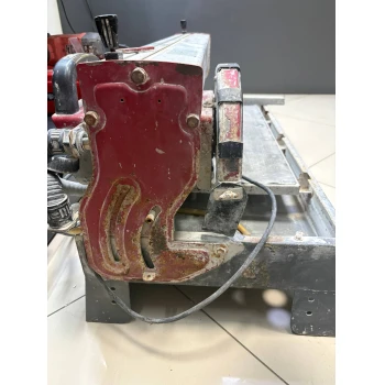 Mașină de tăiat plăci radiale Einhell Expert Te-Tc 620 U
