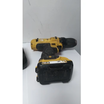 Masina de gaurit cu percutie DeWalt DCD710