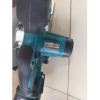 Fierăstrau Circular Makita DSS610